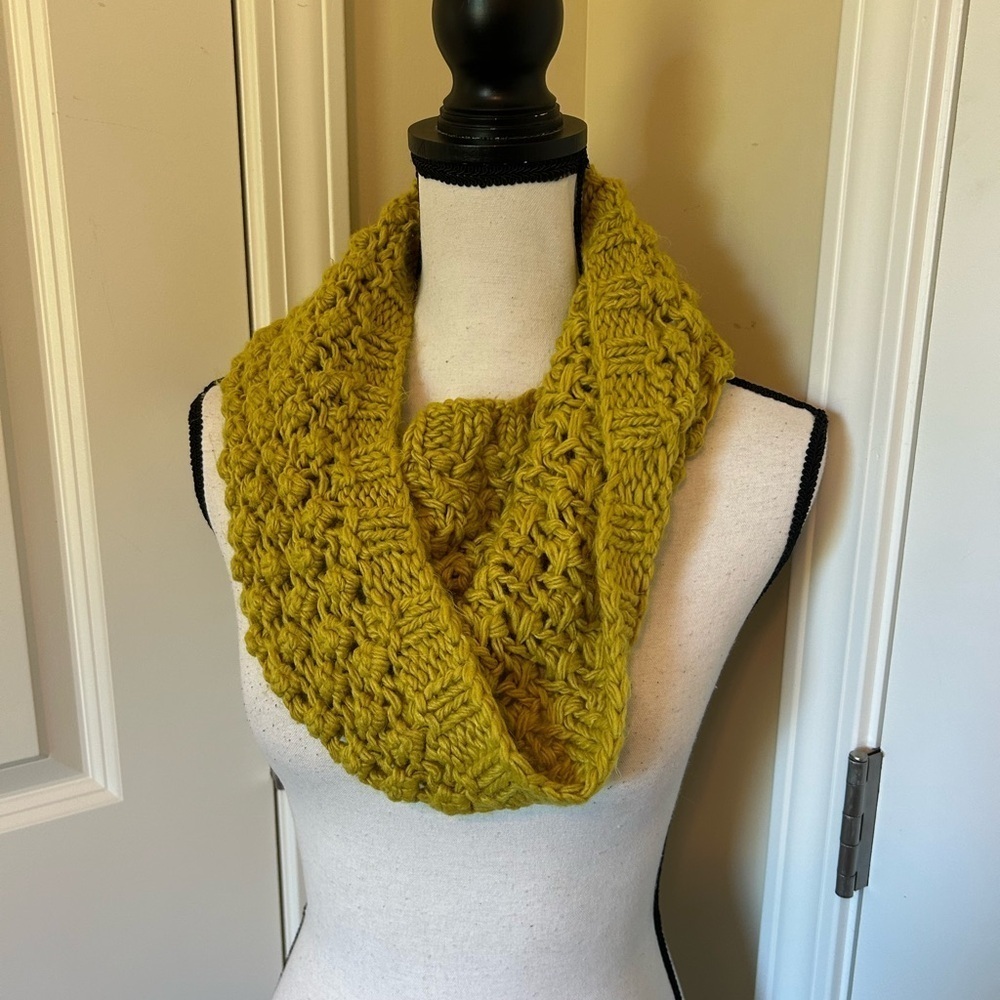 Chunky Knit Mustard Infinity Scarf